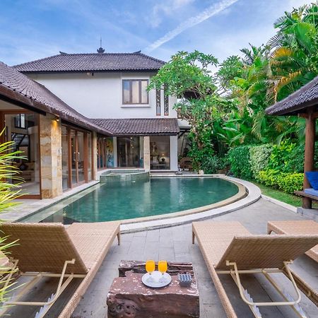 Villa Aveli Seminyak By Best Deals Asia Hospitality Exterior photo