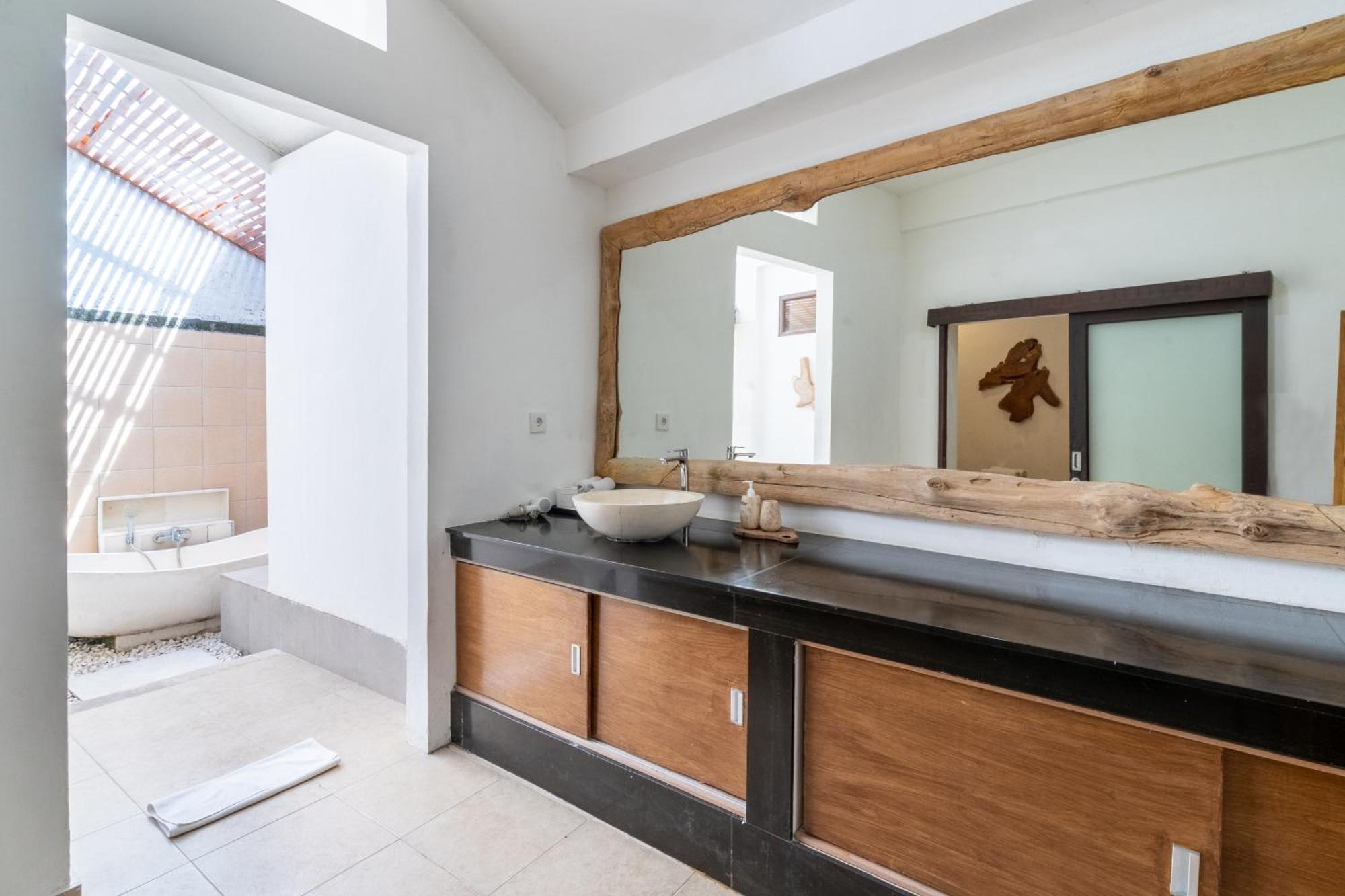 Villa Aveli Seminyak By Best Deals Asia Hospitality Exterior photo